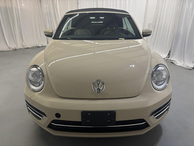 BUY VOLKSWAGEN BEETLE S/F 2019, Nachbar Automotive