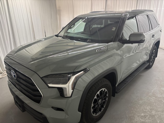 BUY TOYOTA SEQUOIA 2023 SR5, Nachbar Automotive